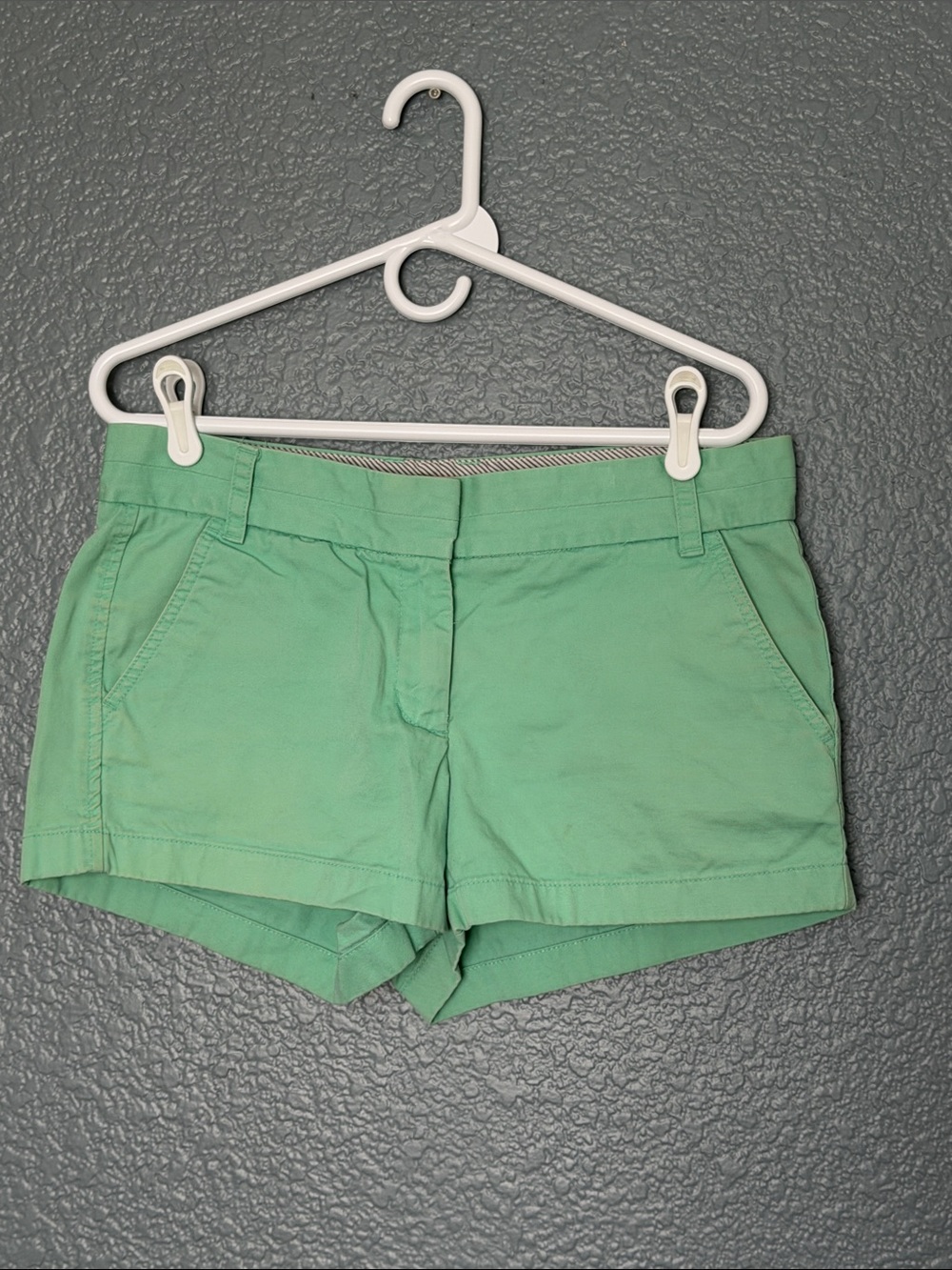 J. Crew Mint Green Chino Women's Shorts size 8, 100% Cotton